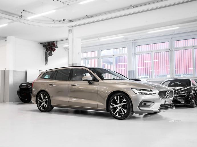 VOLVO V60 D4 Momentum, Diesel, Occasioni / Usate, Automatico