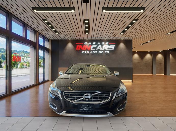 VOLVO V60 D4 AWD Momentum Geartronic, Diesel, Occasion / Gebraucht, Automatik