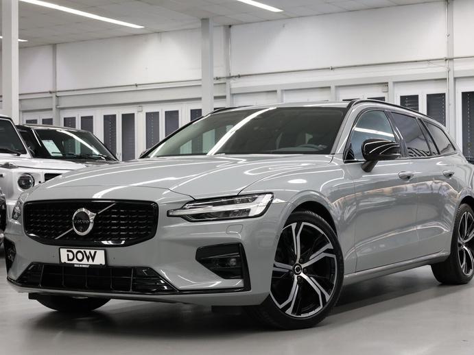 VOLVO V60 2.0 B4 Plus Dark, Mild-Hybrid Petrol/Electric, Second hand / Used, Automatic
