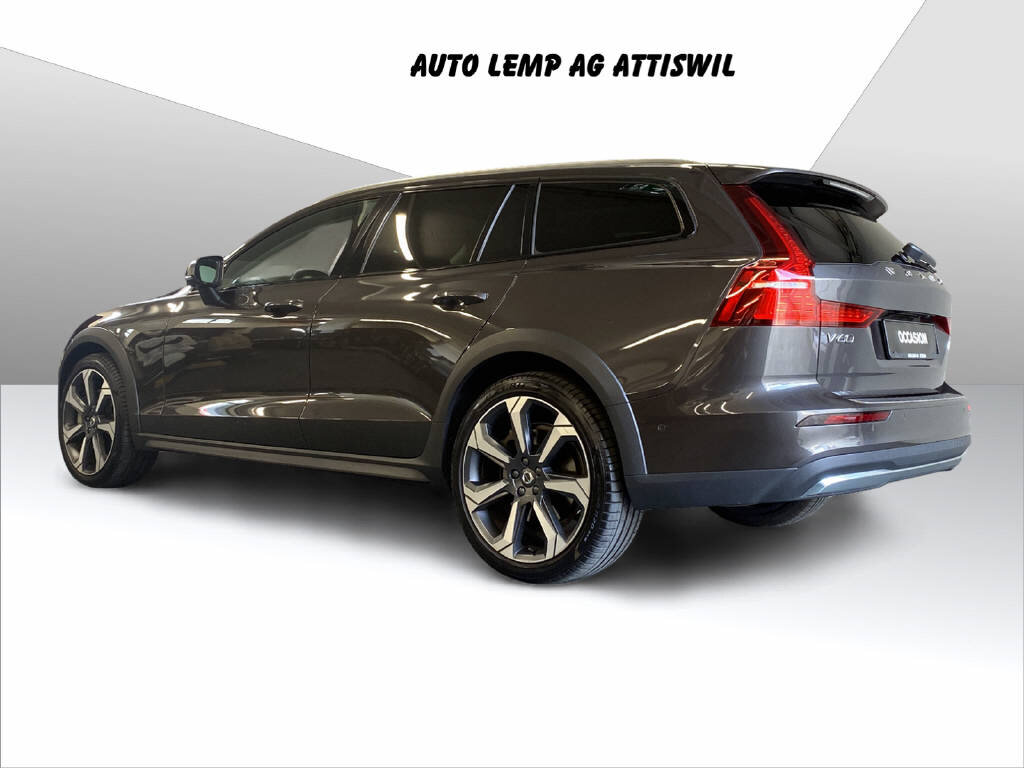 VOLVO V60 Cross Country 2.0 B5 Ultim, Mild-Hybrid Petrol/Electric, Second hand / Used, Automatic - 4