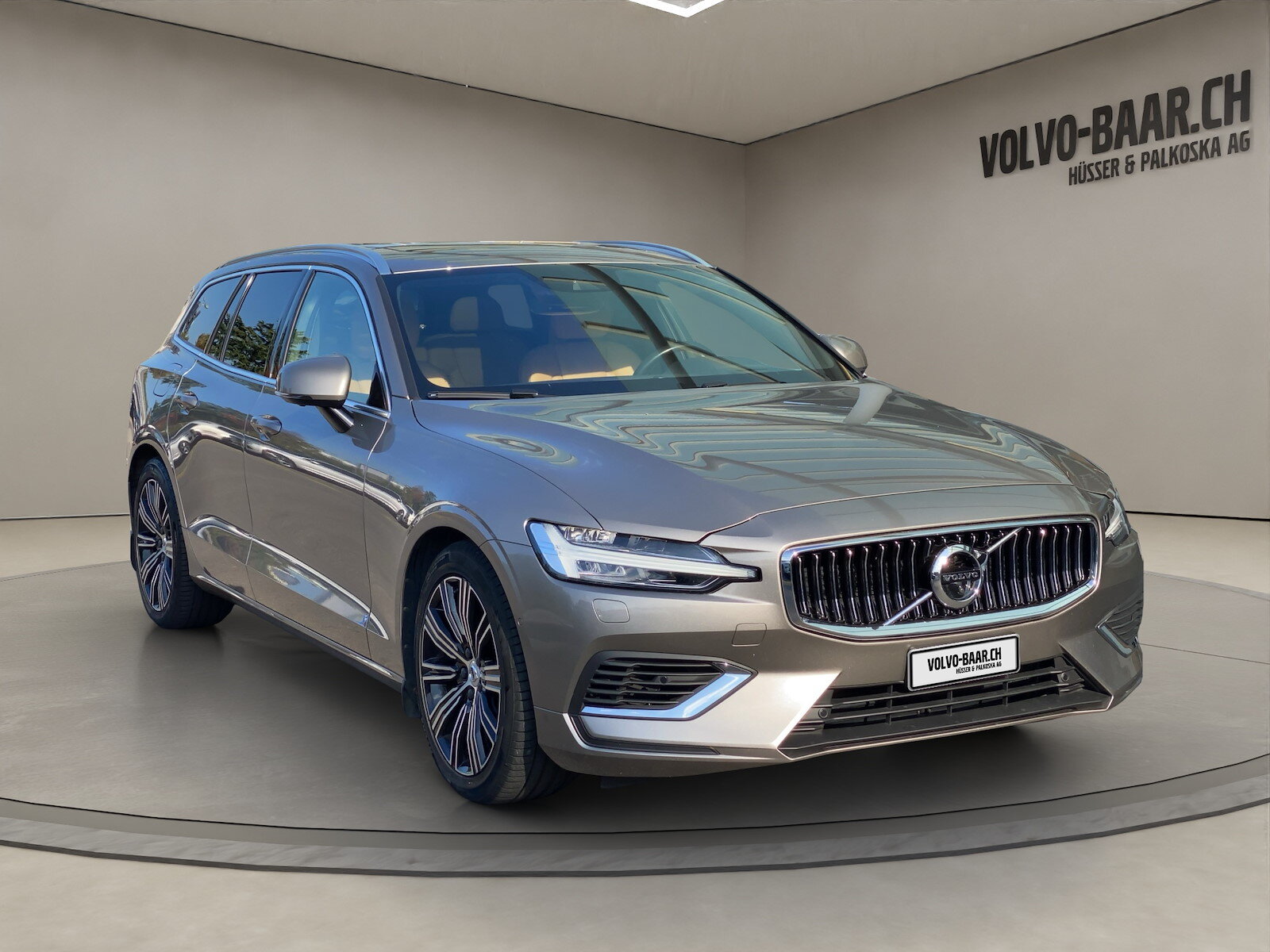 VOLVO V60 2.0 T8 TE Inscription eAWD, Hybride Rechargeable Essence/Électricité, Occasion / Utilisé, Automatique - 7
