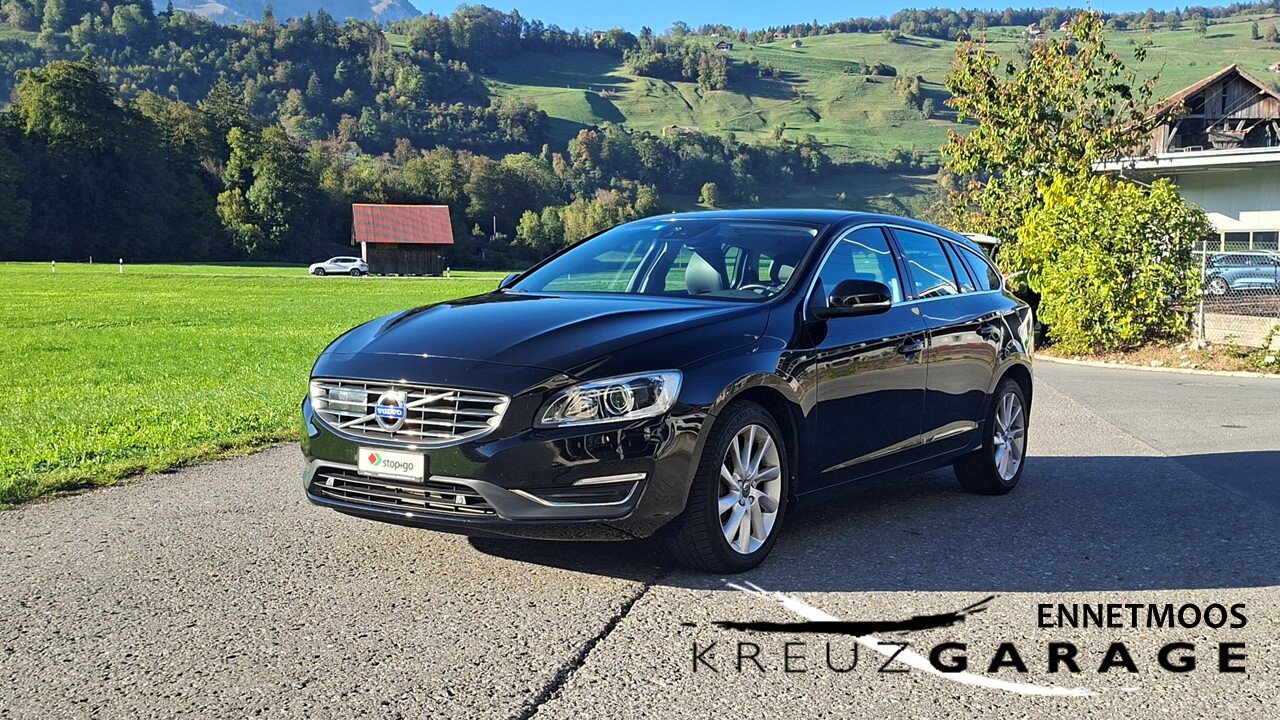 VOLVO V60 D4 AWD Summum Geartronic *praktischer Allrad*, Diesel, Second hand / Used, Automatic