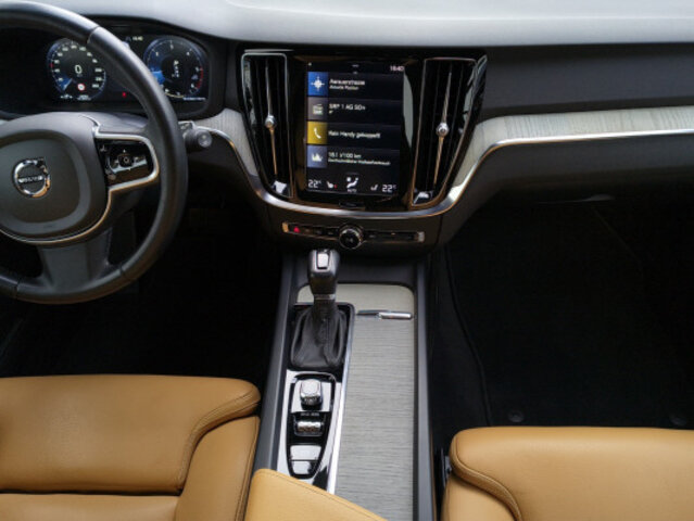 VOLVO V60 D4 AWD Inscription, Occasion / Gebraucht, Automatik - 6