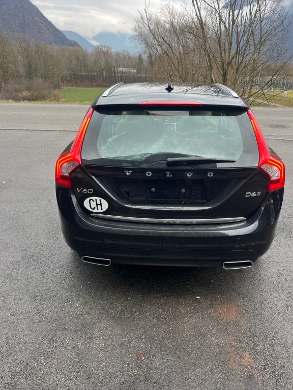 VOLVO V60 2.4 D6 TE Mom. Dyn. Ed. PlH, Plug-in-Hybrid Diesel/Electric, Second hand / Used, Automatic - 4