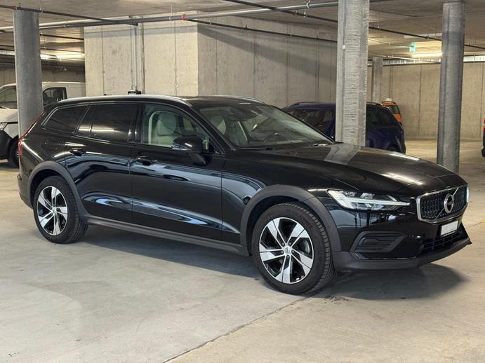 VOLVO 2.0 B4 AWD, Mild-Hybrid Diesel/Elektro, Occasion / Gebraucht, Automatik