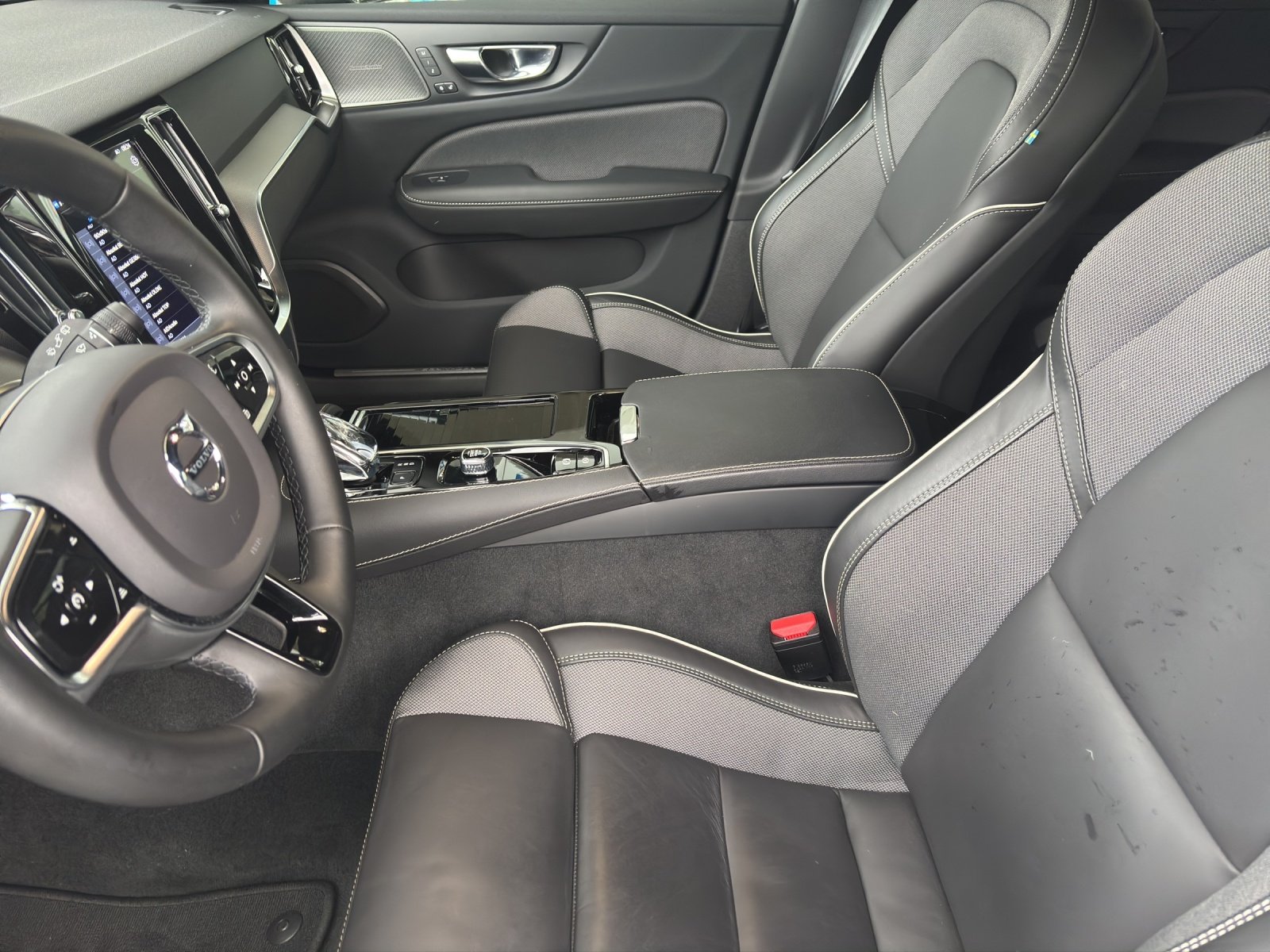 VOLVO V60 2.0 T6 TE Plus Dark eAWD, Plug-in-Hybrid Benzin/Elektro, Vorführwagen, Automatik - 6