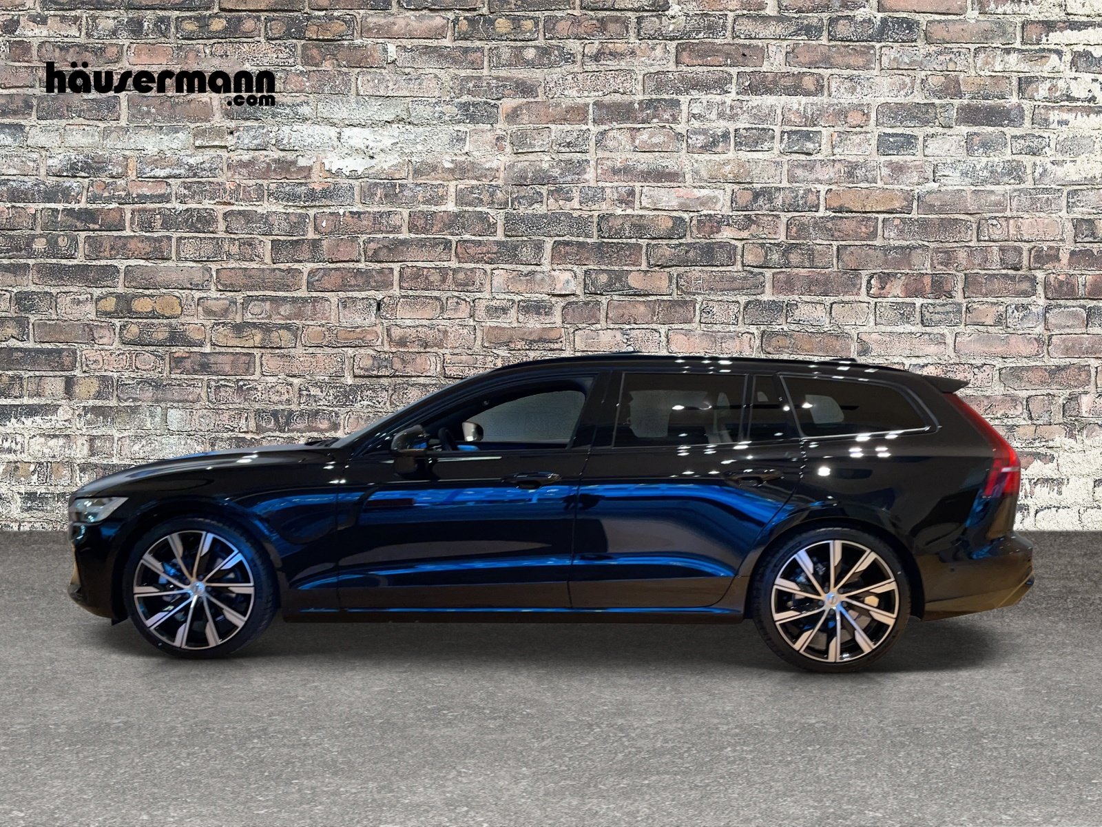 VOLVO V60 2.0 B4 Ultimate Dark, Hybride Leggero Benzina/Elettrica, Auto dimostrativa, Automatico - 2