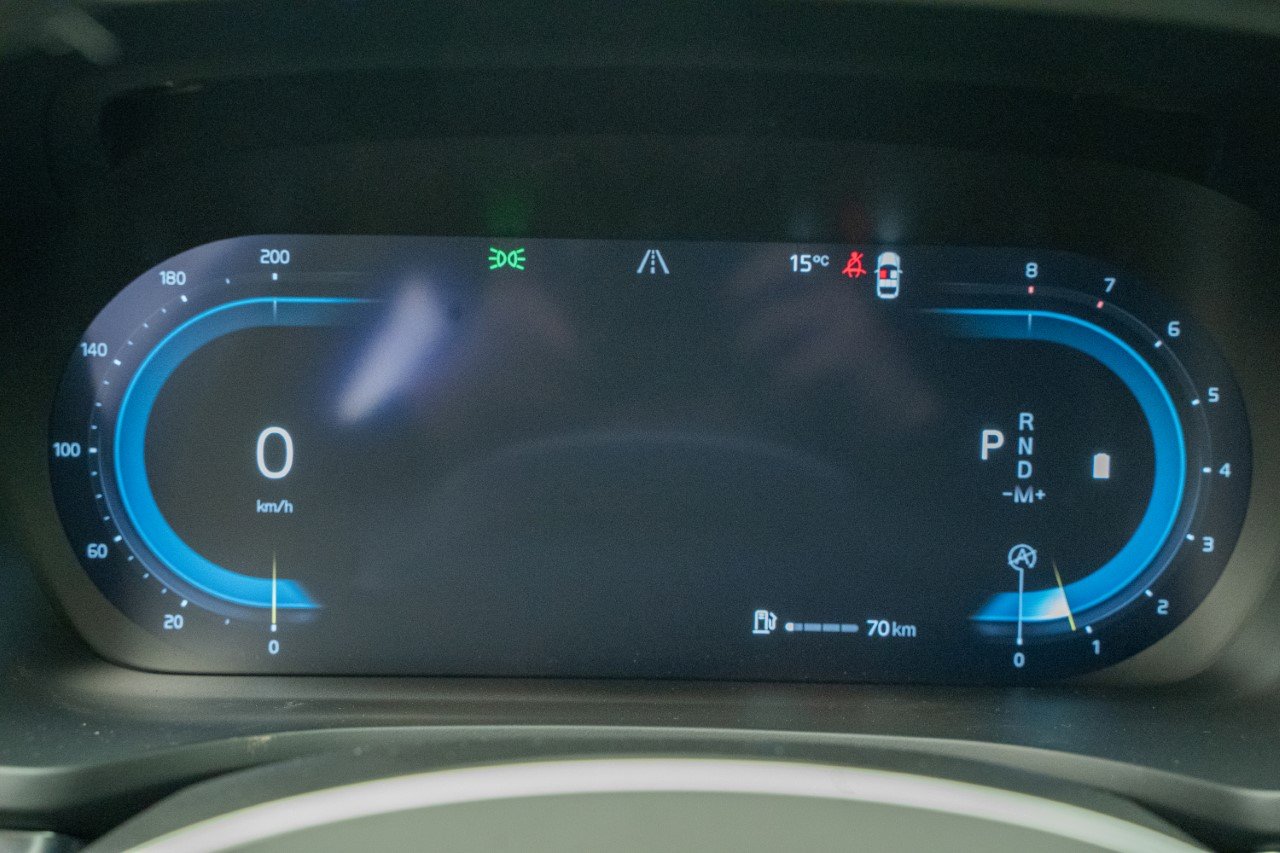 VOLVO V60 2.0 B4 Ultimate Dark, Mild-Hybrid Benzin/Elektro, Vorführwagen, Automat - 3