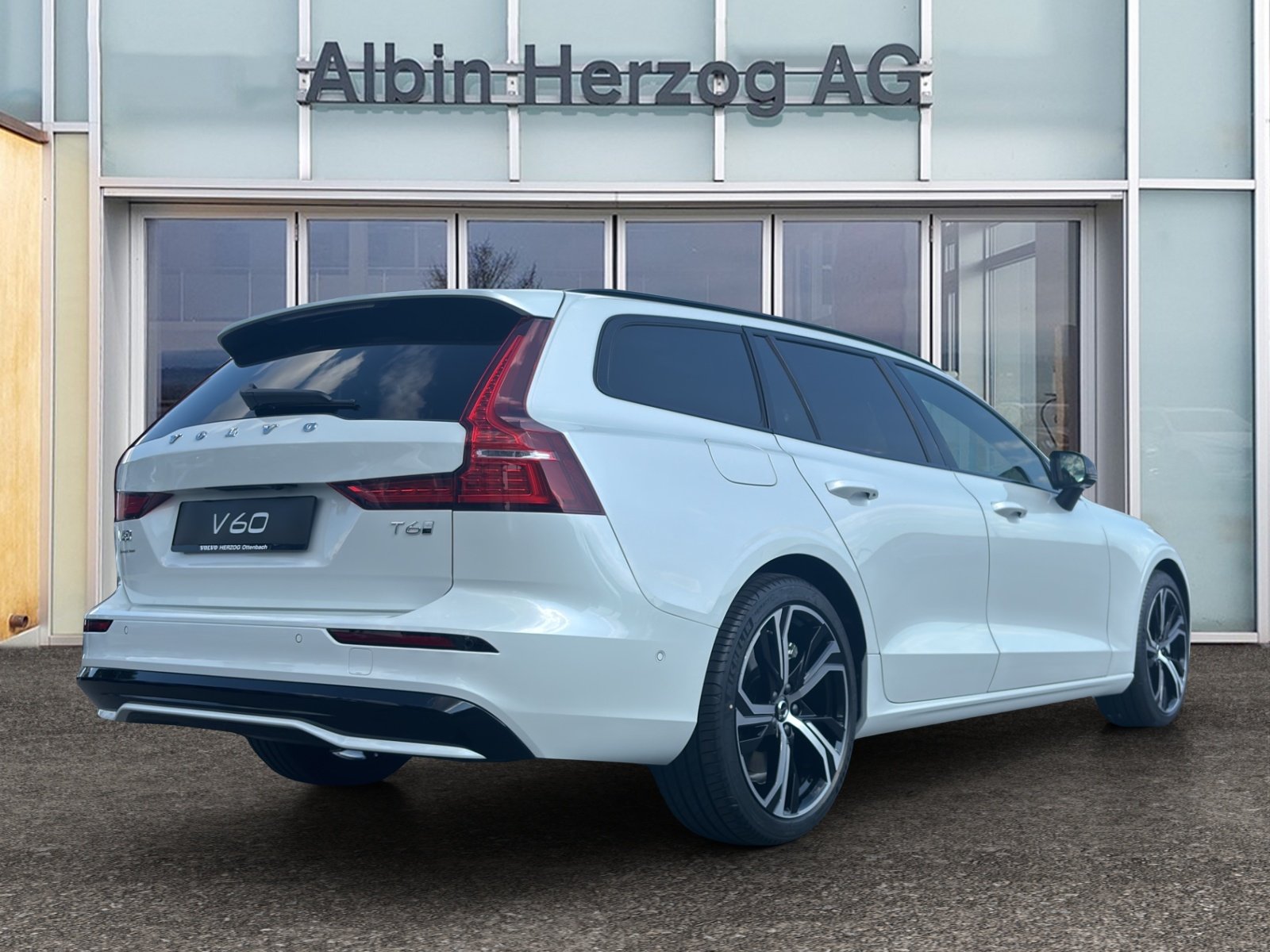 VOLVO V60 2.0 T6 TE Ultra Dark eAWD, Plug-in-Hybrid Benzin/Elektro, Vorführwagen, Automatik - 4