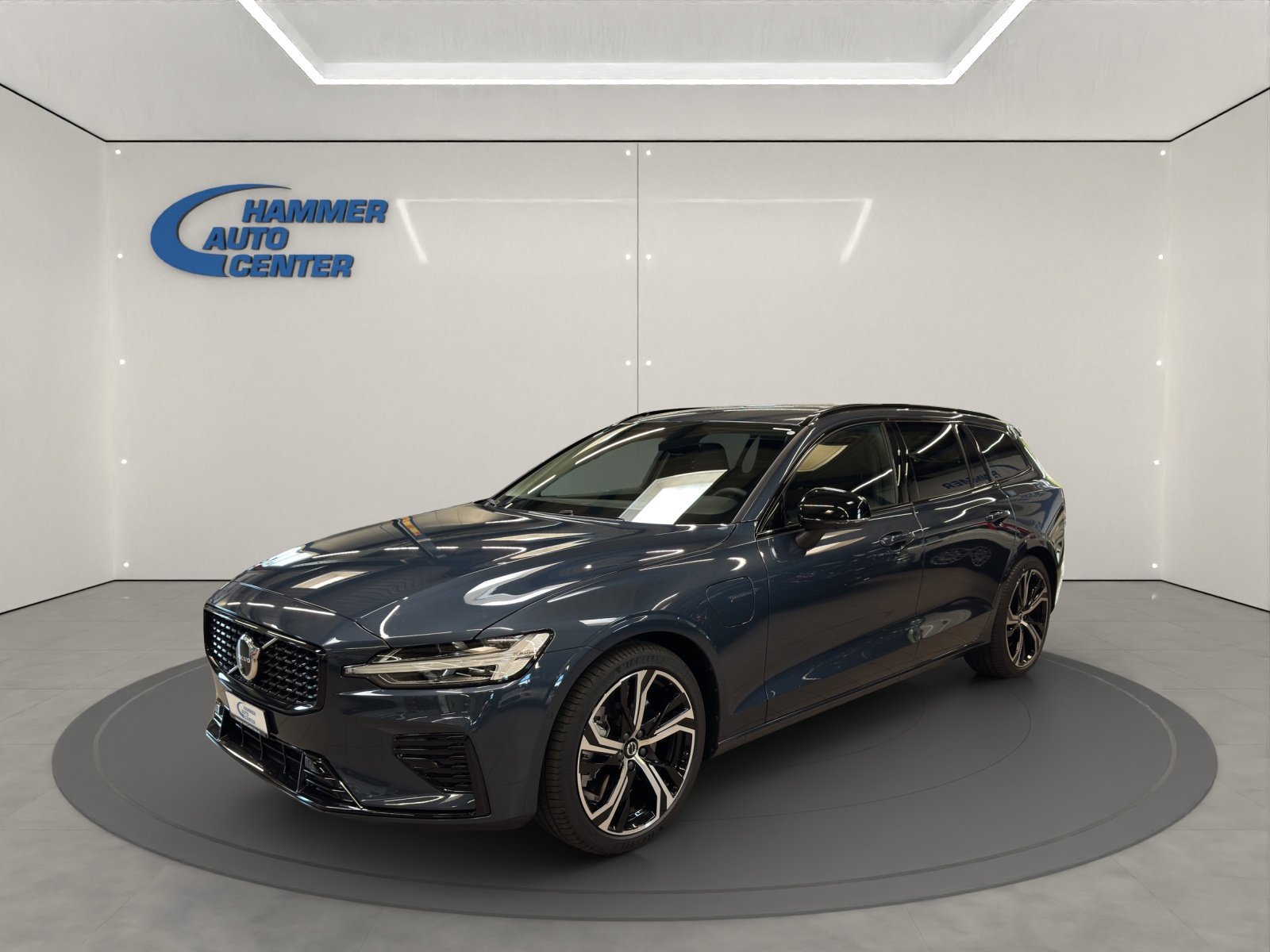 VOLVO V60 2.0 T6 TE Plus Dark eAWD