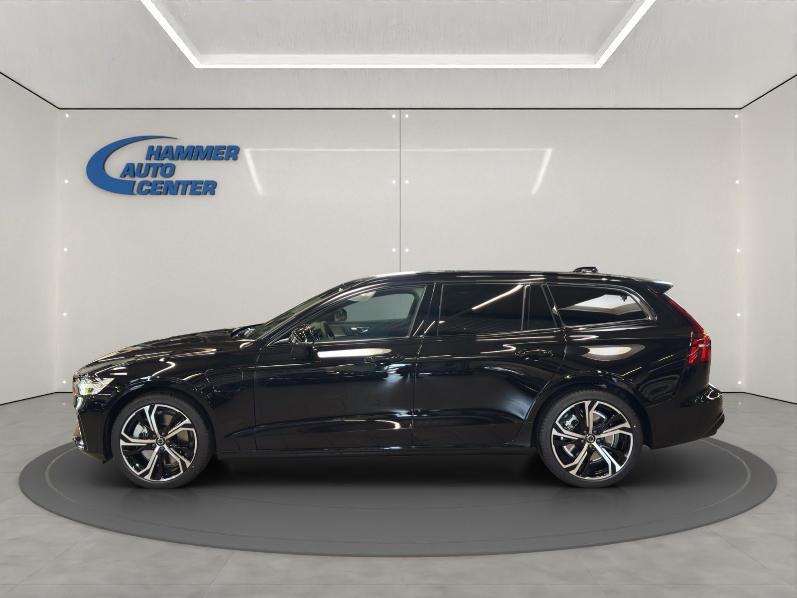 VOLVO V60 2.0 T8 TE Ultra Dark eAWD, Plug-in-Hybrid Benzin/Elektro, Vorführwagen, Automatik - 2