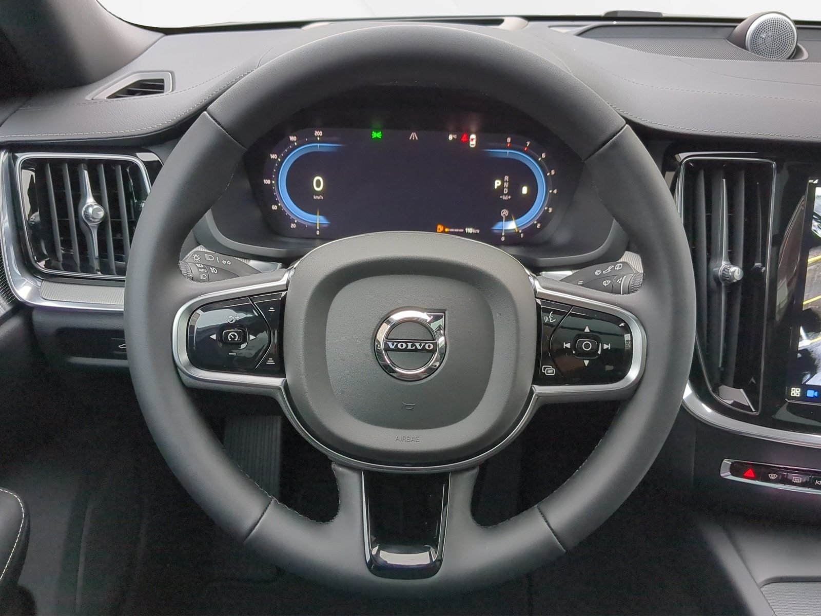 VOLVO V60 2.0 B4 Ultimate Dark, Hybride Leggero Benzina/Elettrica, Auto dimostrativa, Automatico - 6