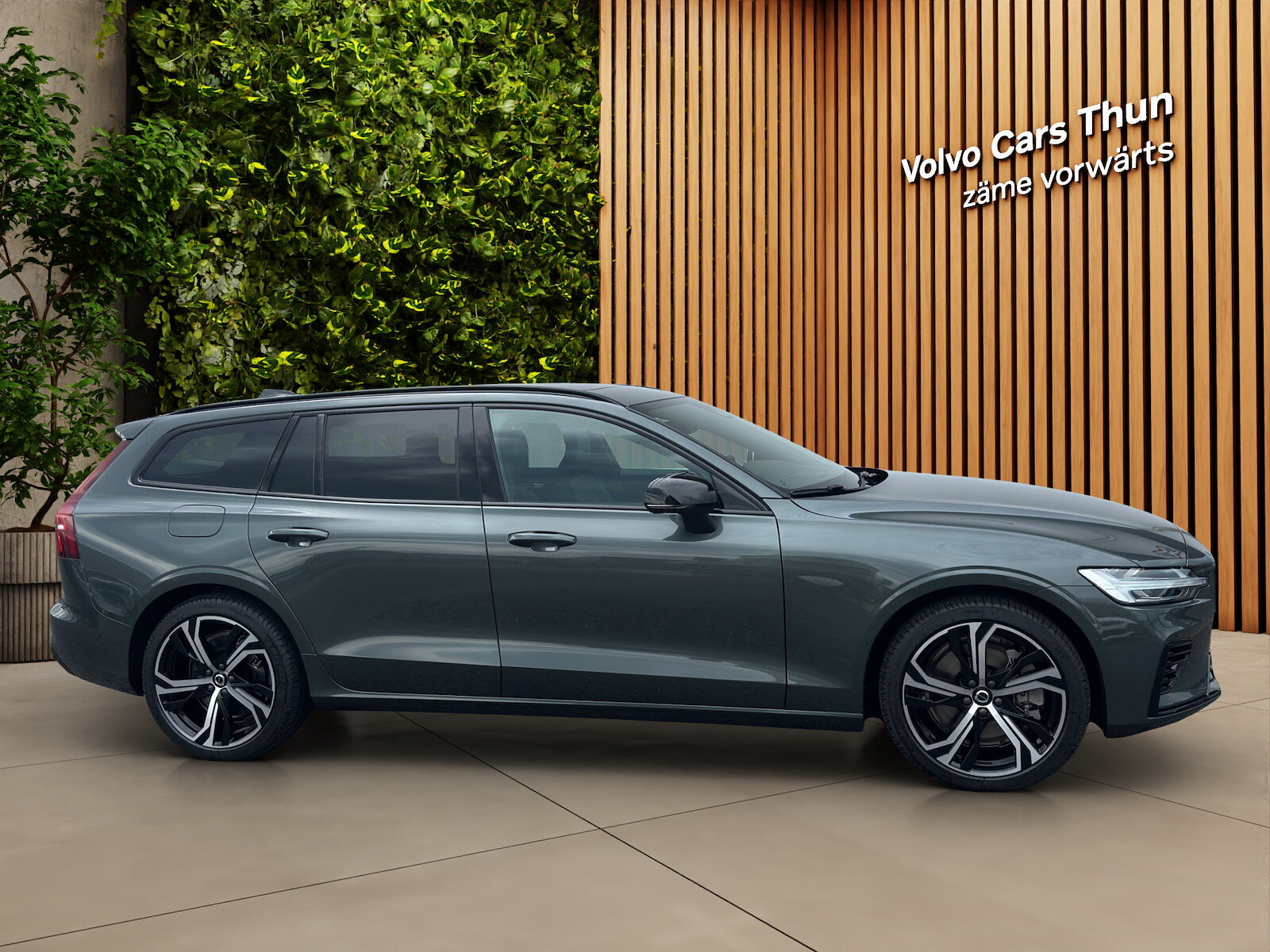 VOLVO V60 2.0 T8 TE Ultra Dark eAWD, Plug-in-Hybrid Benzin/Elektro, Vorführwagen, Automatik - 4