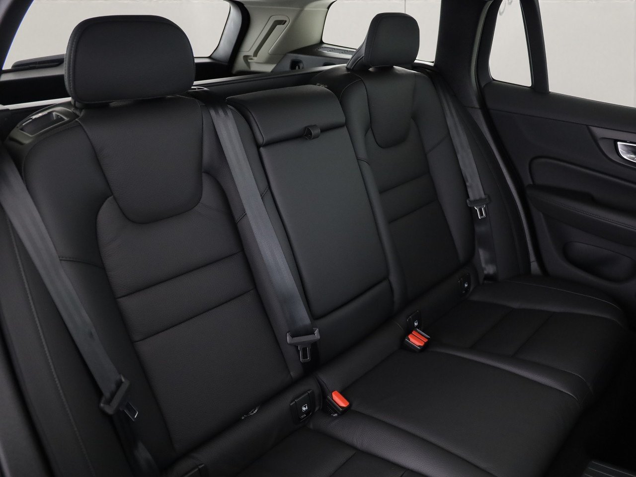 VOLVO V60 2.0 T6 TE Ultra Bright eAWD, Plug-in-Hybrid Benzina/Elettrica, Auto dimostrativa, Automatico - 5