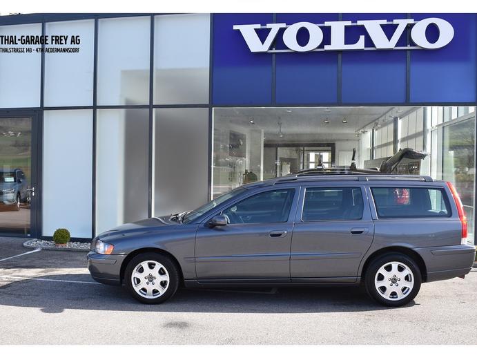 VOLVO V70 2.4 20V 140 Momentum Bi-Fuel, Natural Gas (CNG) / Petrol, Second hand / Used, Automatic