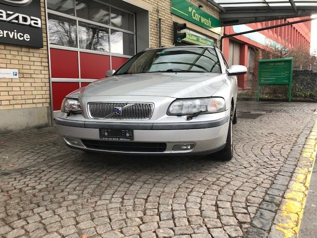 VOLVO V70 Kombi 2.4 T AWD