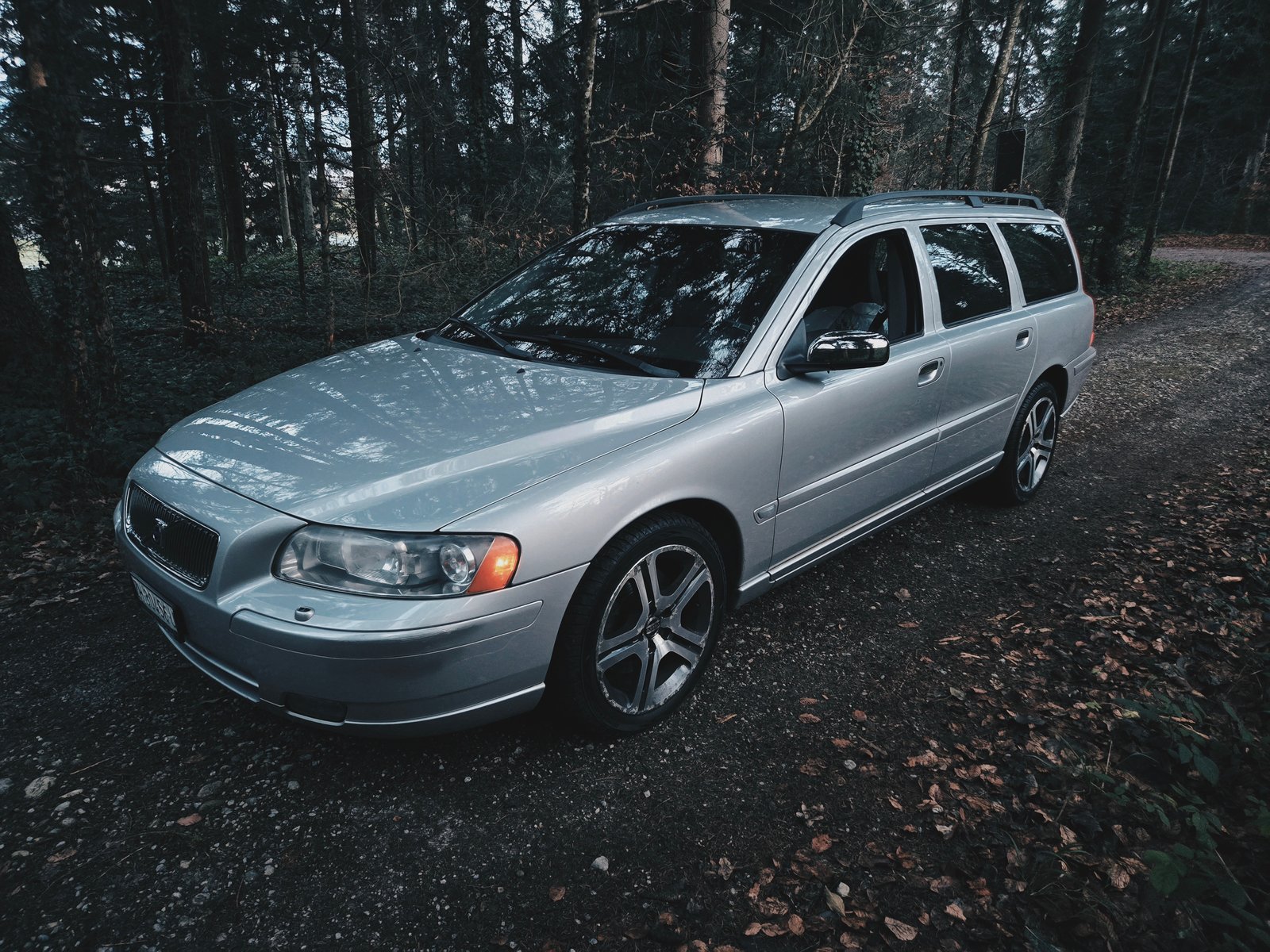 VOLVO V70 2.4D Momentum, Diesel, Second hand / Used, Automatic - 5