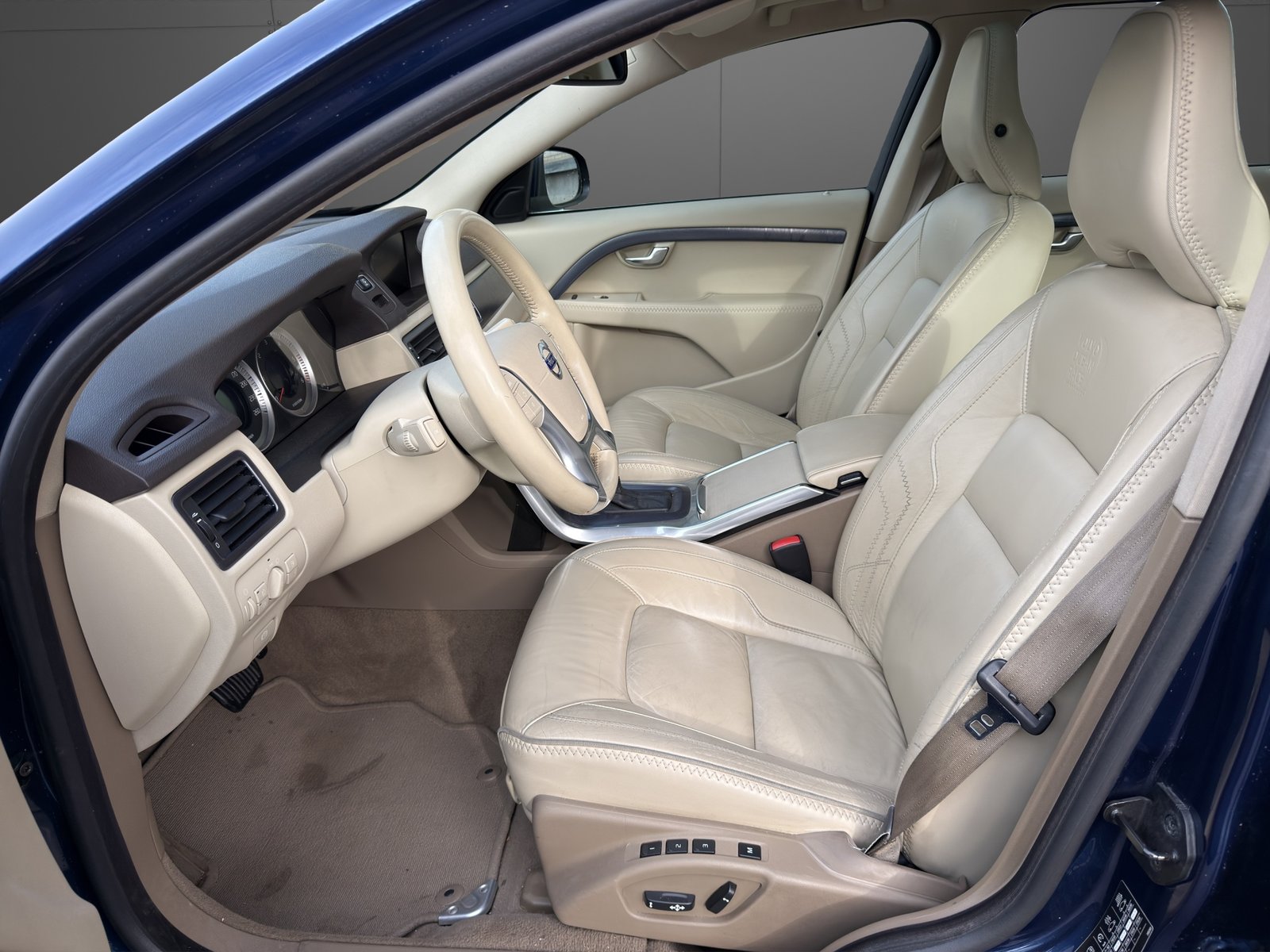 VOLVO V70 D5 AWD OceanRace Geartronic, Diesel, Occasioni / Usate, Automatico - 6