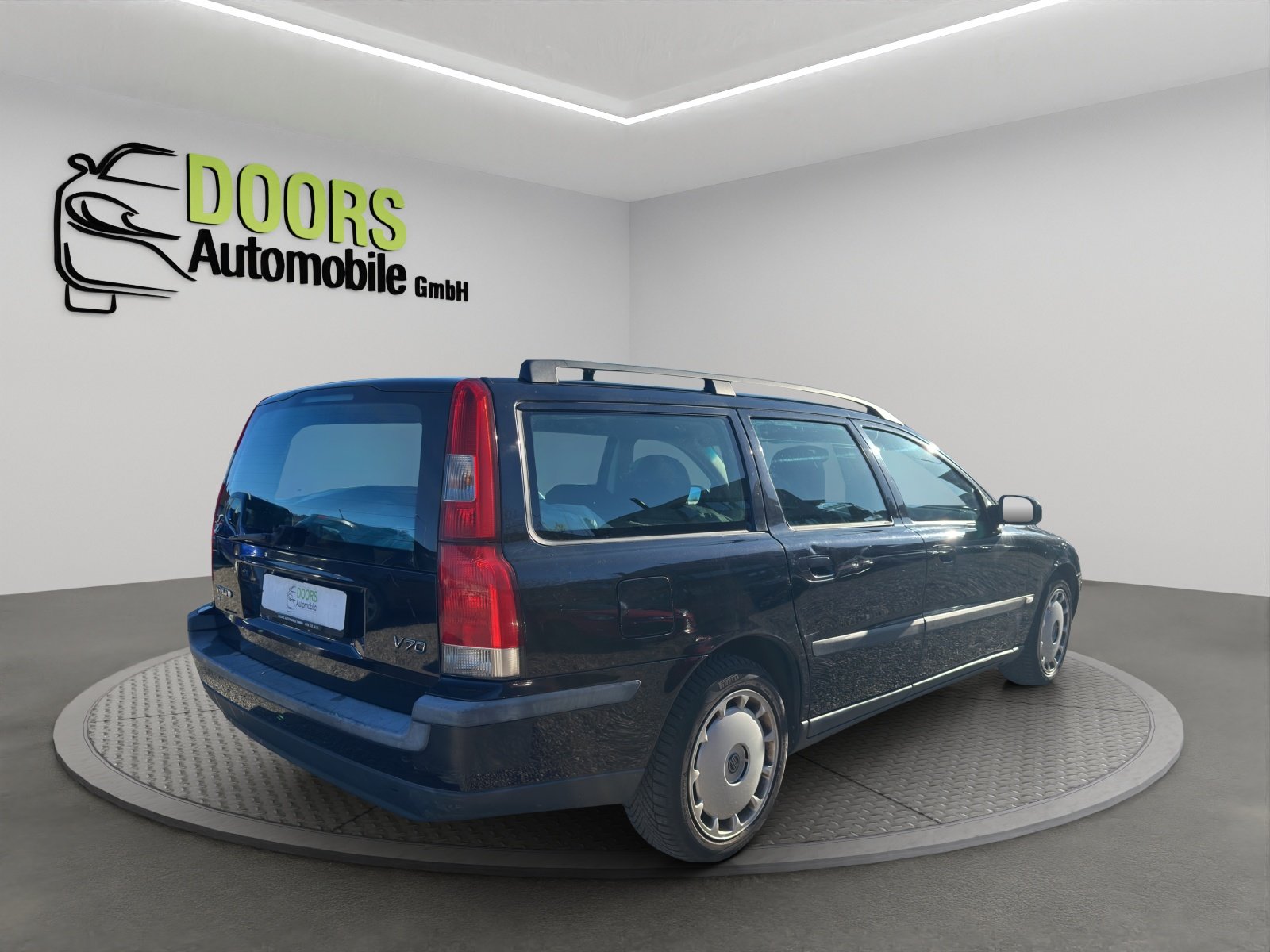 VOLVO V70 2.0T, Essence, Occasion / Utilisé, Automatique - 4