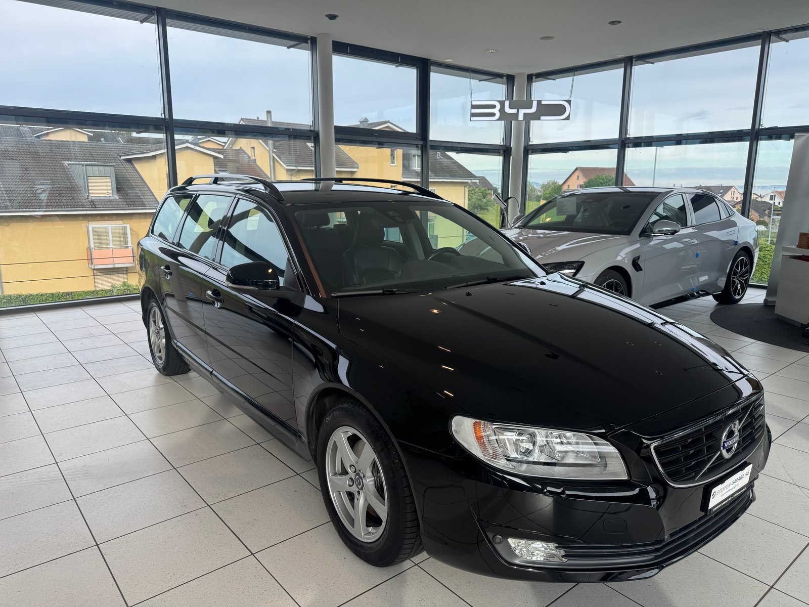 VOLVO V70 D2 Momentum ClassicEd, Diesel, Occasion / Gebraucht, Automatik - 6