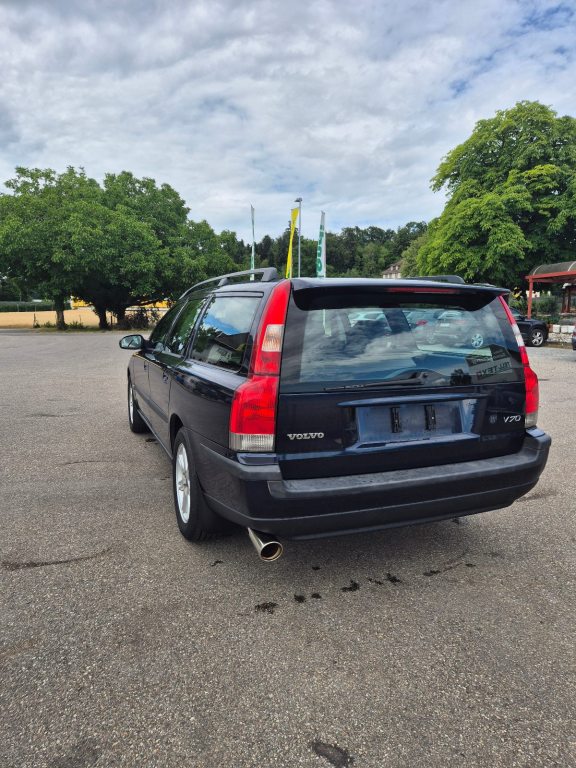 VOLVO V70 2.4 T 200 PS