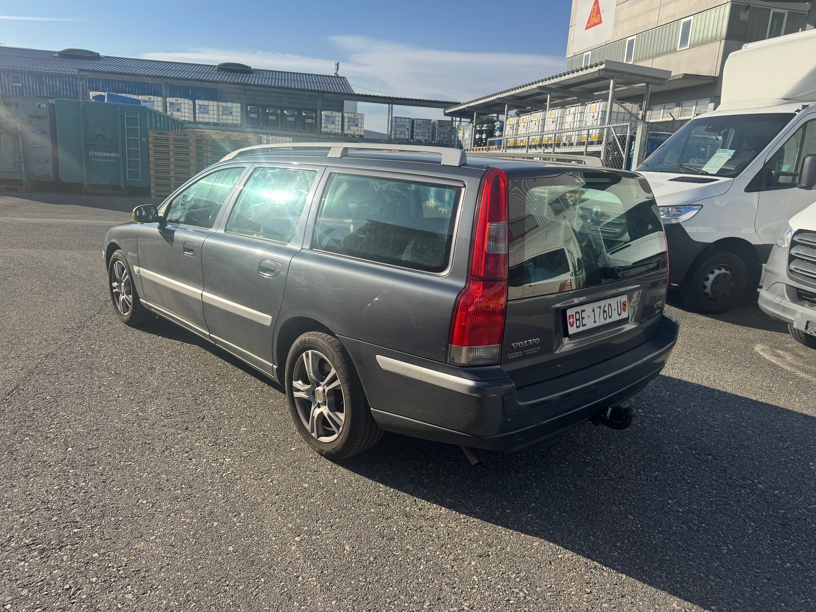VOLVO V70 2.4 Titanium Edition, Petrol, Second hand / Used, Manual - 6
