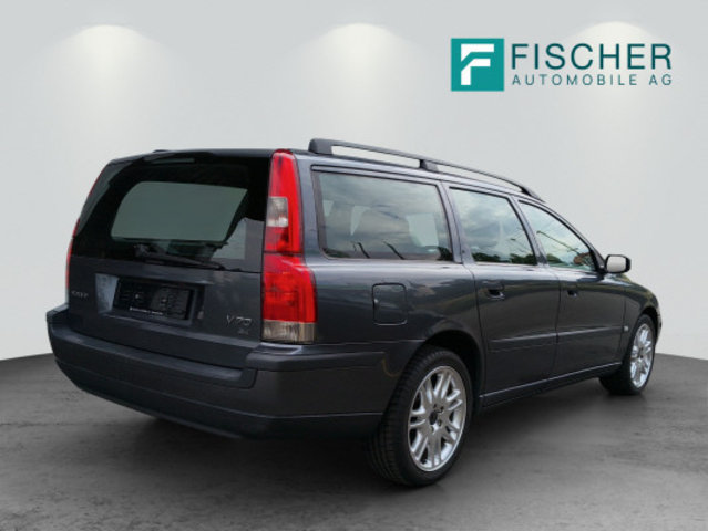 VOLVO V70 2.4, Occasion / Gebraucht, Handschaltung - 2