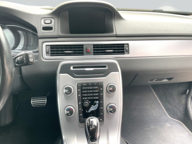 VOLVO V70 D4 Summum Dynamic Ed, Occasion / Gebraucht, Automatik - 6