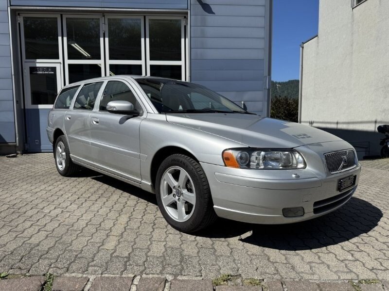 VOLVO V70 2.5 20V T 210 Move AWD