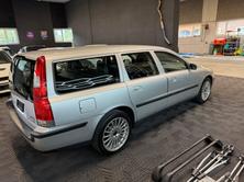 VOLVO V70 2.5T, Petrol, Second hand / Used, Manual - 4
