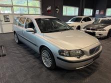 VOLVO V70 2.5T, Petrol, Second hand / Used, Manual - 5