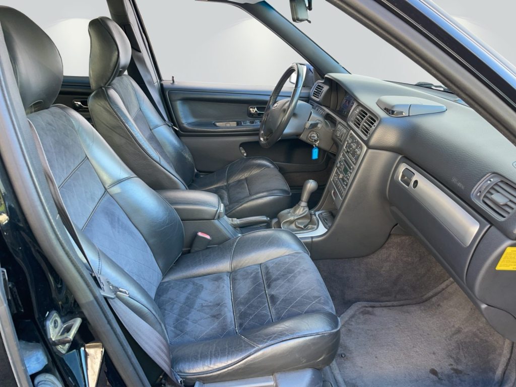 VOLVO V70 R AWD, Essence, Occasion / Utilisé, Manuelle - 7