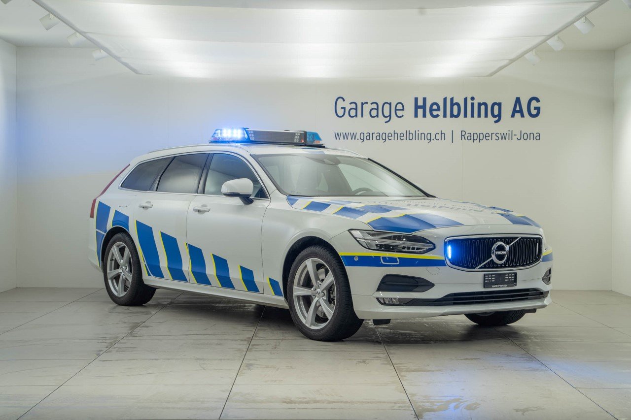 VOLVO V90 2.0 D5 Momentum AWD