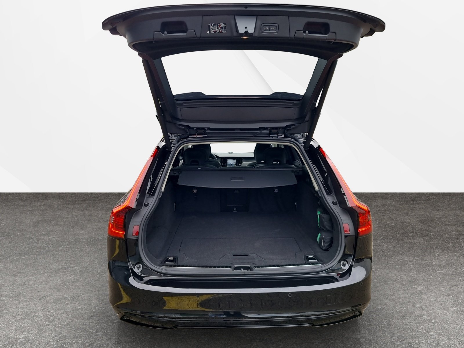 VOLVO V90 2.0 T8 TE eAWD XCLUSIVE Ultimate Dark, Plug-in-Hybrid Benzina/Elettrica, Auto nuove, Automatico - 6