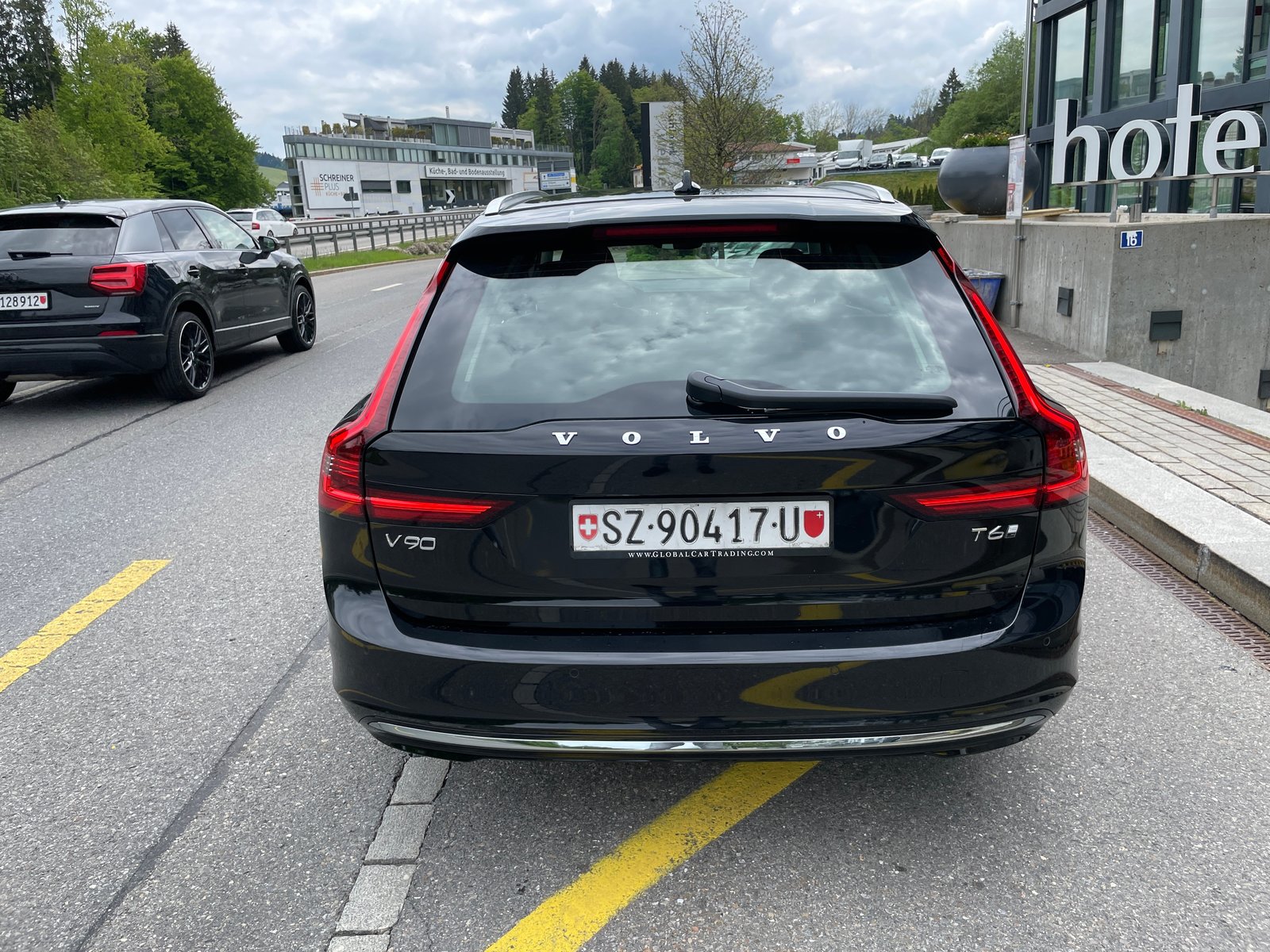 VOLVO V90 T6 eAWD Plug in Hybrid Plus Dark Geartronic, Plug-in-Hybrid Petrol/Electric, New car, Automatic - 6