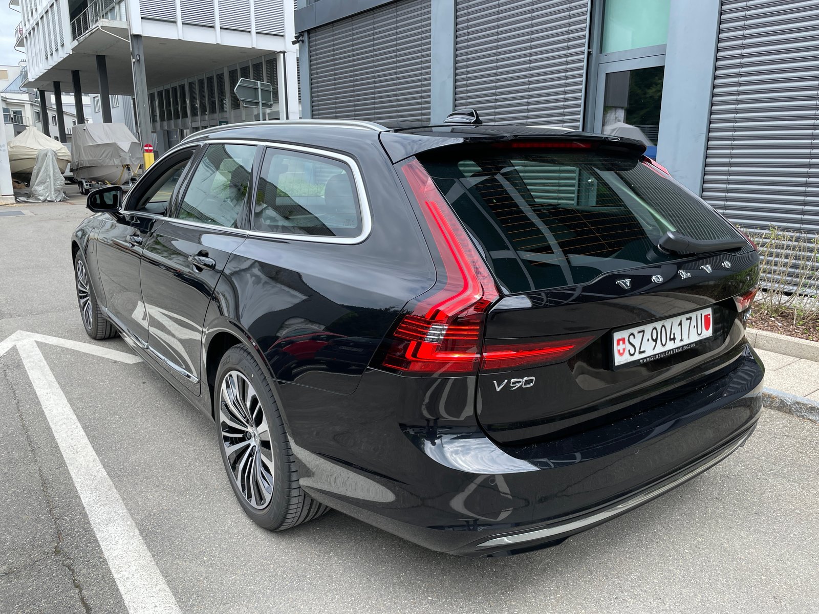 VOLVO V90 T6 eAWD Plug in Hybrid Core Geartronic, Plug-in-Hybrid Petrol/Electric, New car, Automatic - 3