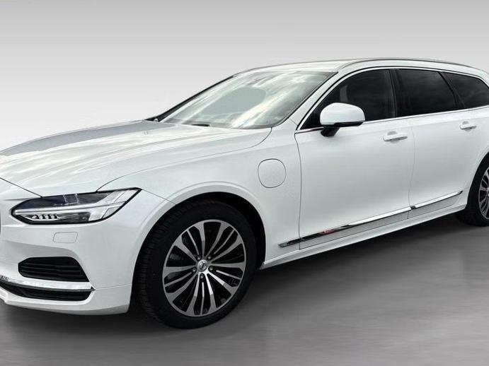 VOLVO V90 T6 eAWD Plug in Hybrid Core Geartronic, Plug-in-Hybrid Petrol/Electric, New car, Automatic