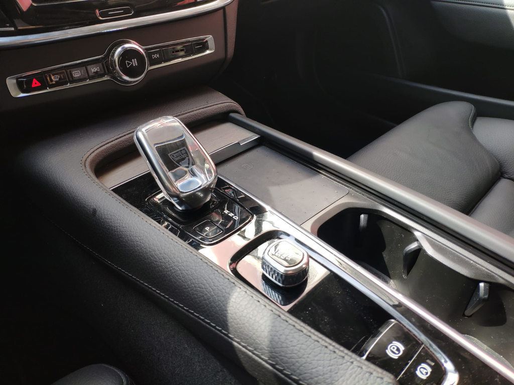 VOLVO Volvo V90 Inscription, 2.0 B4 MHEV Petrol 197 HP, Mild-Hybrid Petrol/Electric, Second hand / Used, Automatic - 3
