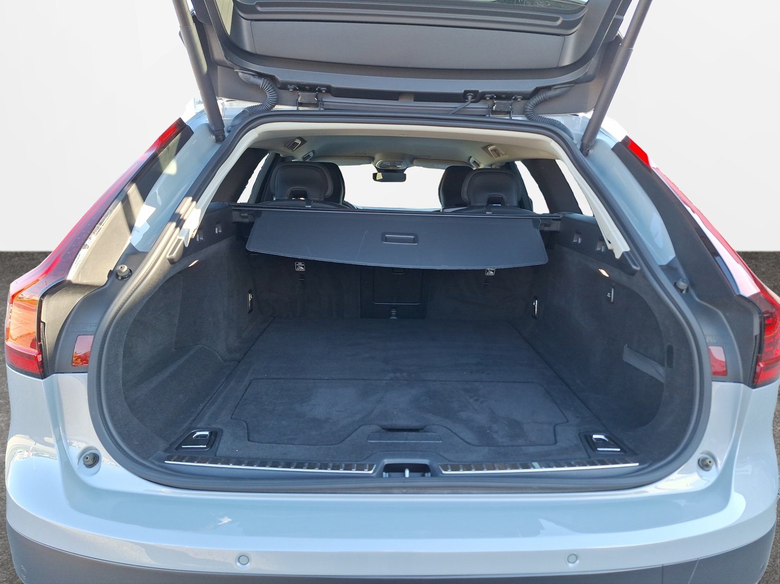 VOLVO V90 Cross Country 2.0 B5 Plus AWD, Hybride Léger Essence/Électricité, Occasion / Utilisé, Automatique - 6