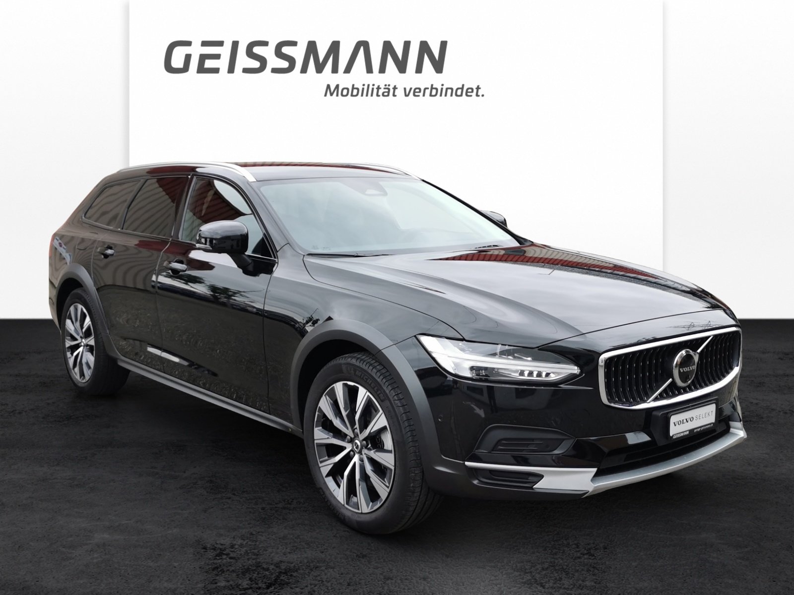 VOLVO V90 Cross Country 2.0 B5 Plus AWD, Mild-Hybrid Benzin/Elektro, Occasion / Gebraucht, Automatik - 2