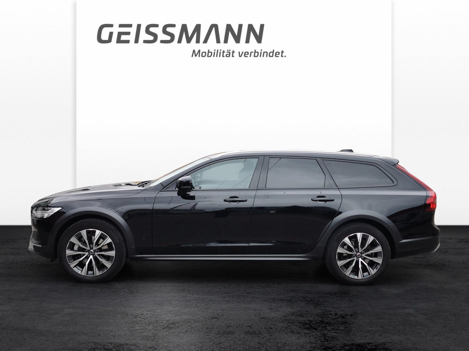 VOLVO V90 Cross Country 2.0 B5 Plus AWD, Mild-Hybrid Benzin/Elektro, Occasion / Gebraucht, Automatik - 4
