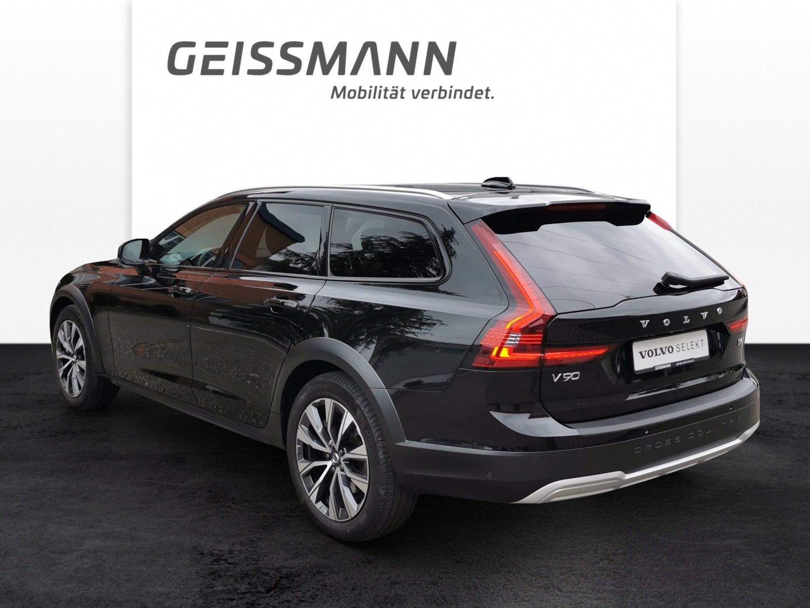 VOLVO V90 Cross Country 2.0 B5 Plus AWD, Mild-Hybrid Benzin/Elektro, Occasion / Gebraucht, Automatik - 6