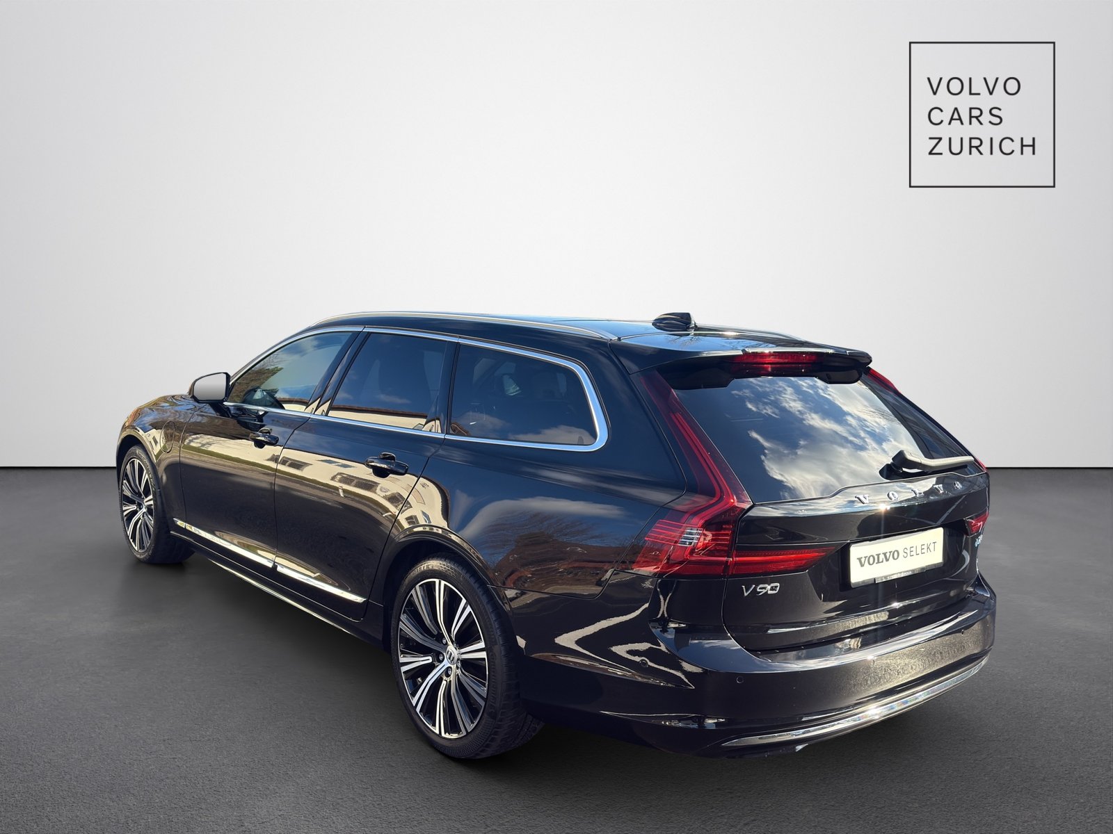 VOLVO V90 2.0 T6 TE Ultra Bright eAWD, Plug-in-Hybrid Benzin/Elektro, Occasion / Gebraucht, Automatik - 2