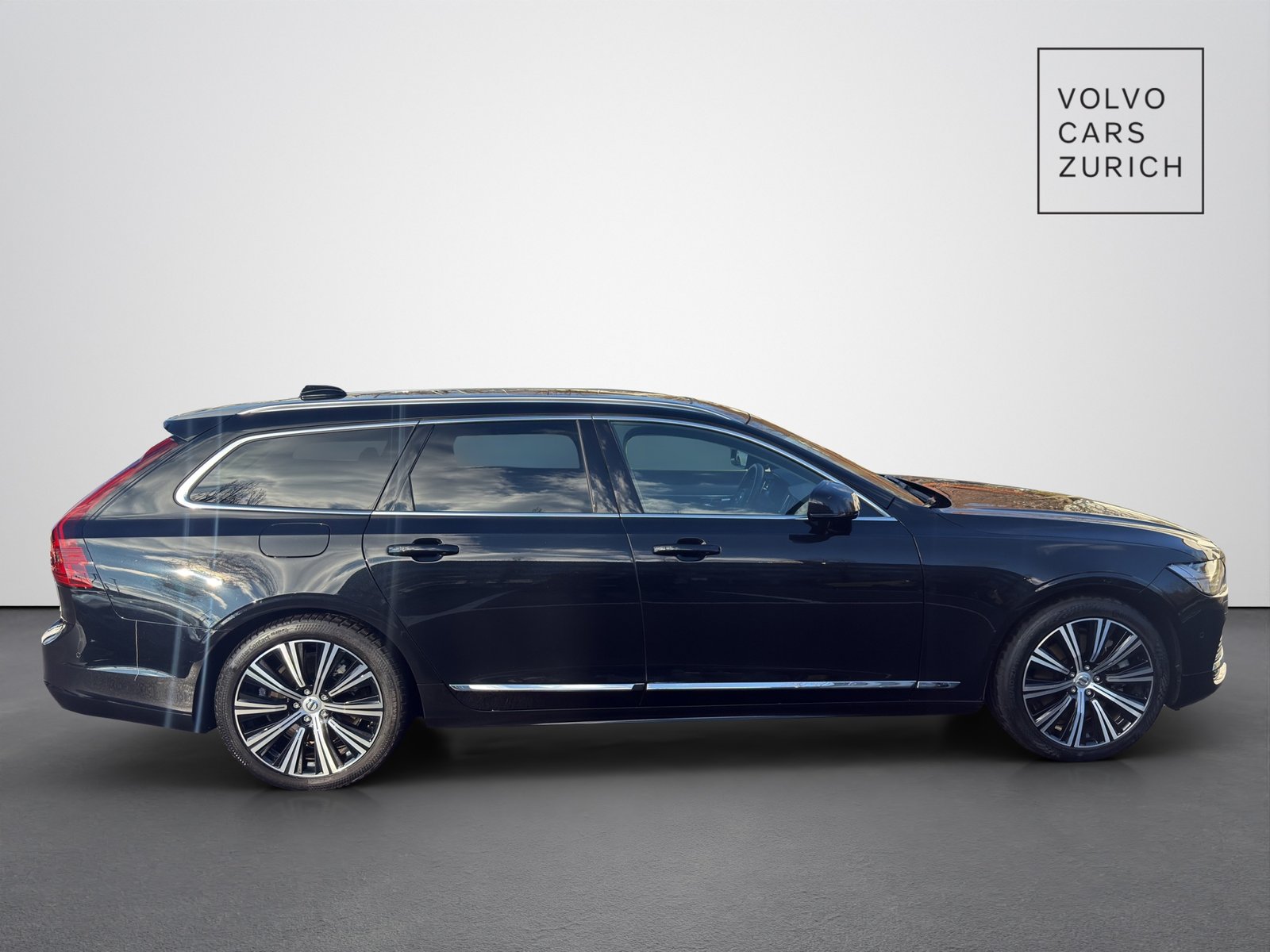 VOLVO V90 2.0 T6 TE Ultra Bright eAWD, Plug-in-Hybrid Benzin/Elektro, Occasion / Gebraucht, Automatik - 4
