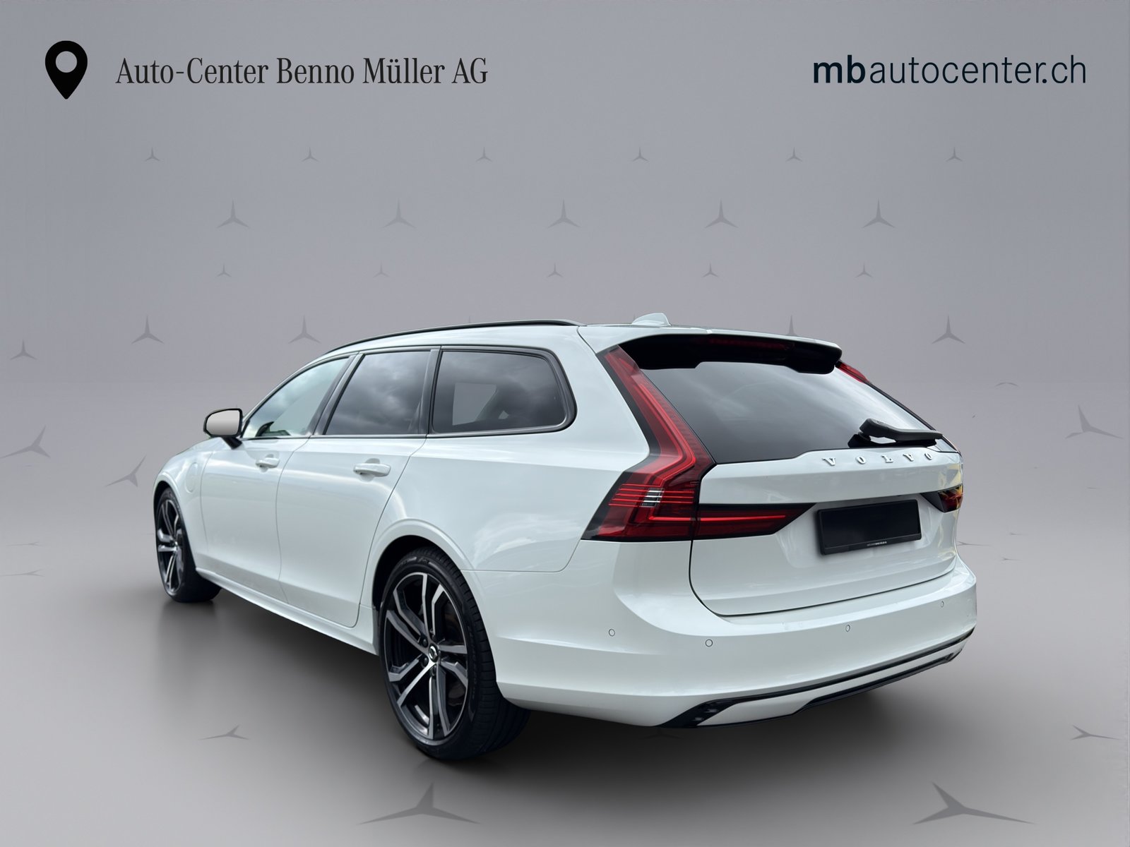 VOLVO V90 2.0 T8 TE Ultimate Dark eAWD, Plug-in-Hybrid Benzin/Elektro, Occasion / Gebraucht, Automatik - 3