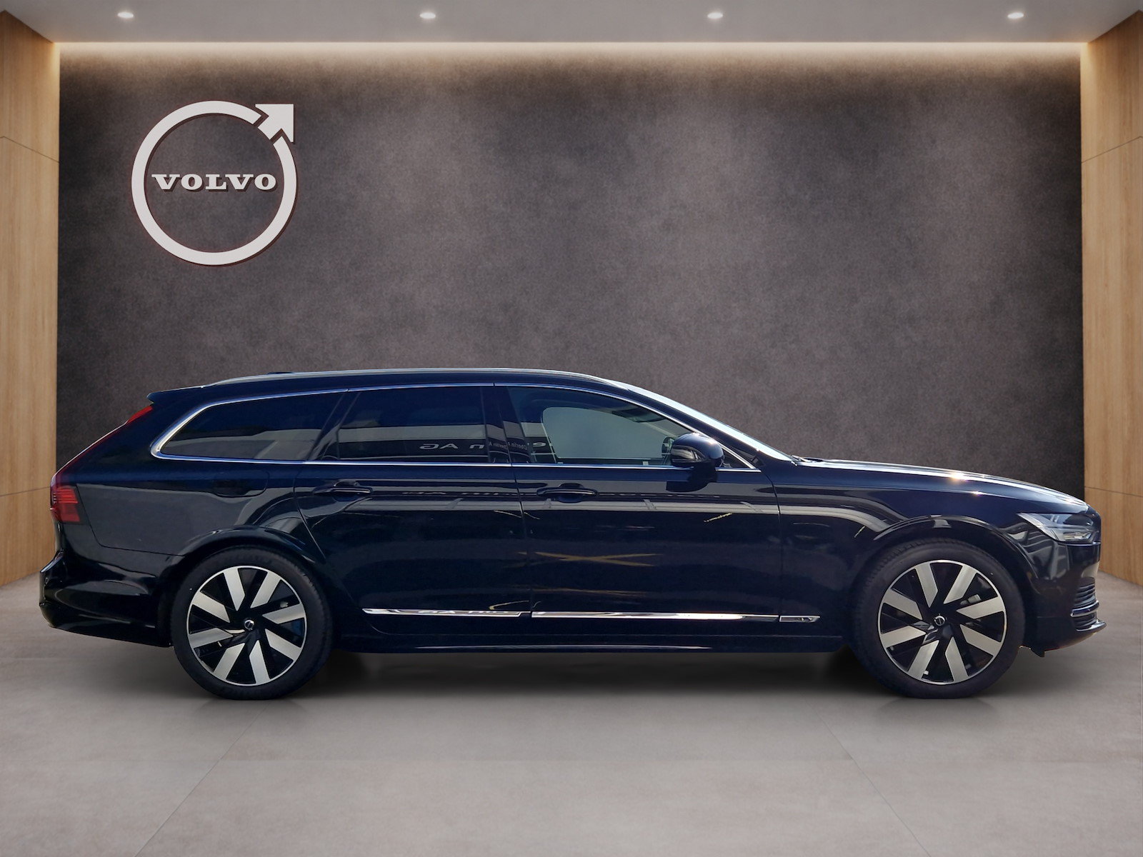 VOLVO V90 2.0 T6 TE Ultra Bright eAWD, Hybride Rechargeable Essence/Électricité, Occasion / Utilisé, Automatique - 7