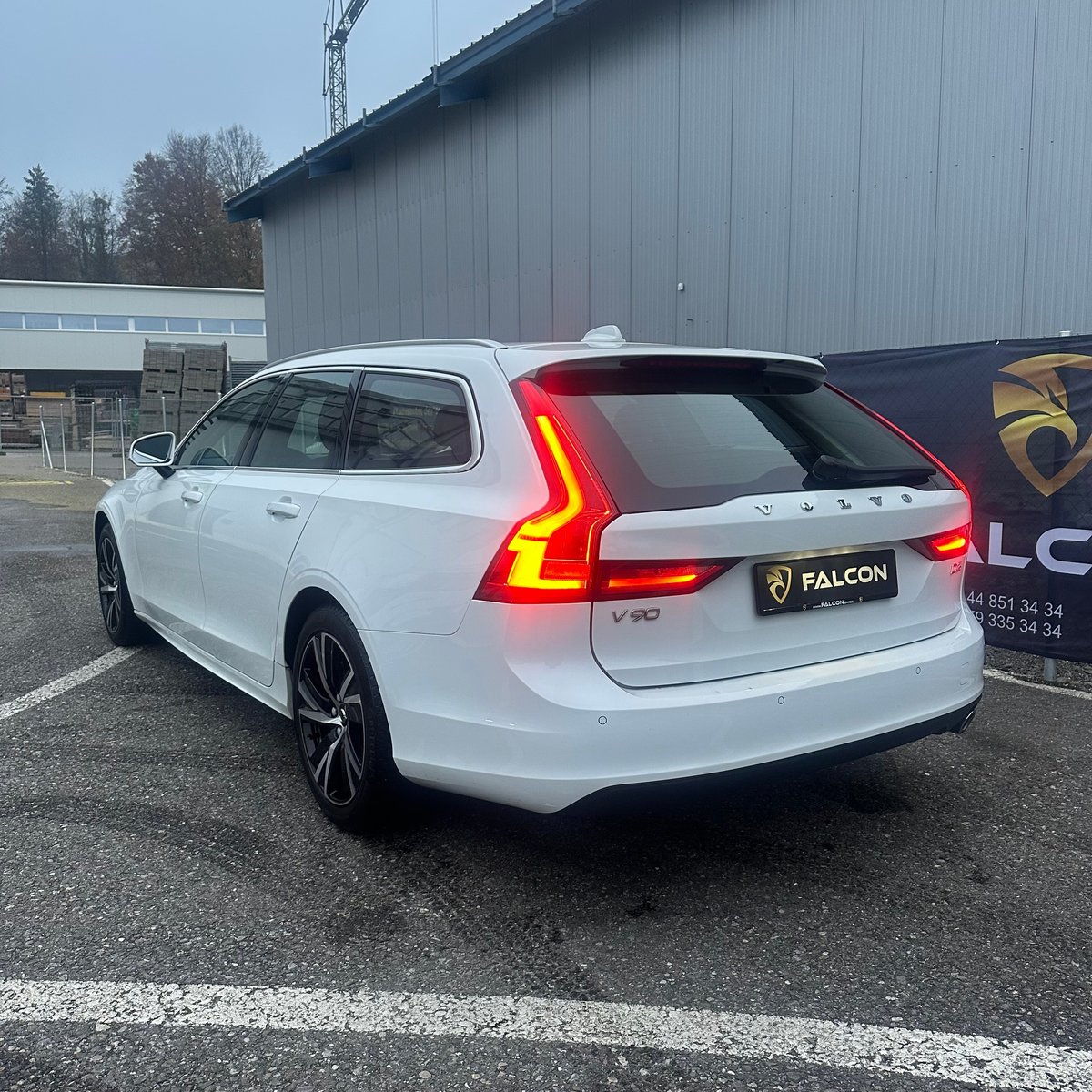 VOLVO V90 D3 Momentum Geartronic, Diesel, Occasion / Utilisé, Automatique - 5