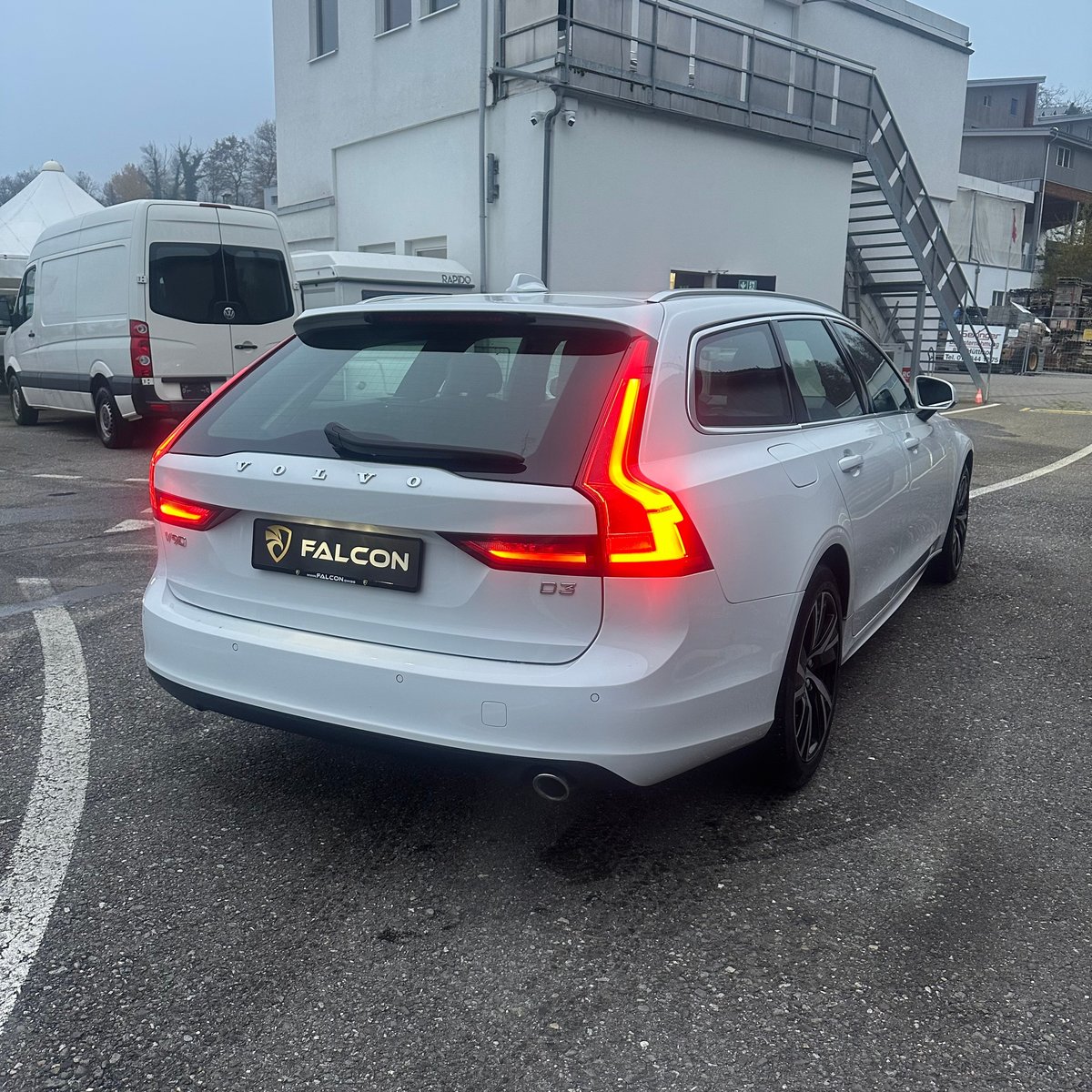 VOLVO V90 D3 Momentum Geartronic, Diesel, Occasion / Utilisé, Automatique - 7