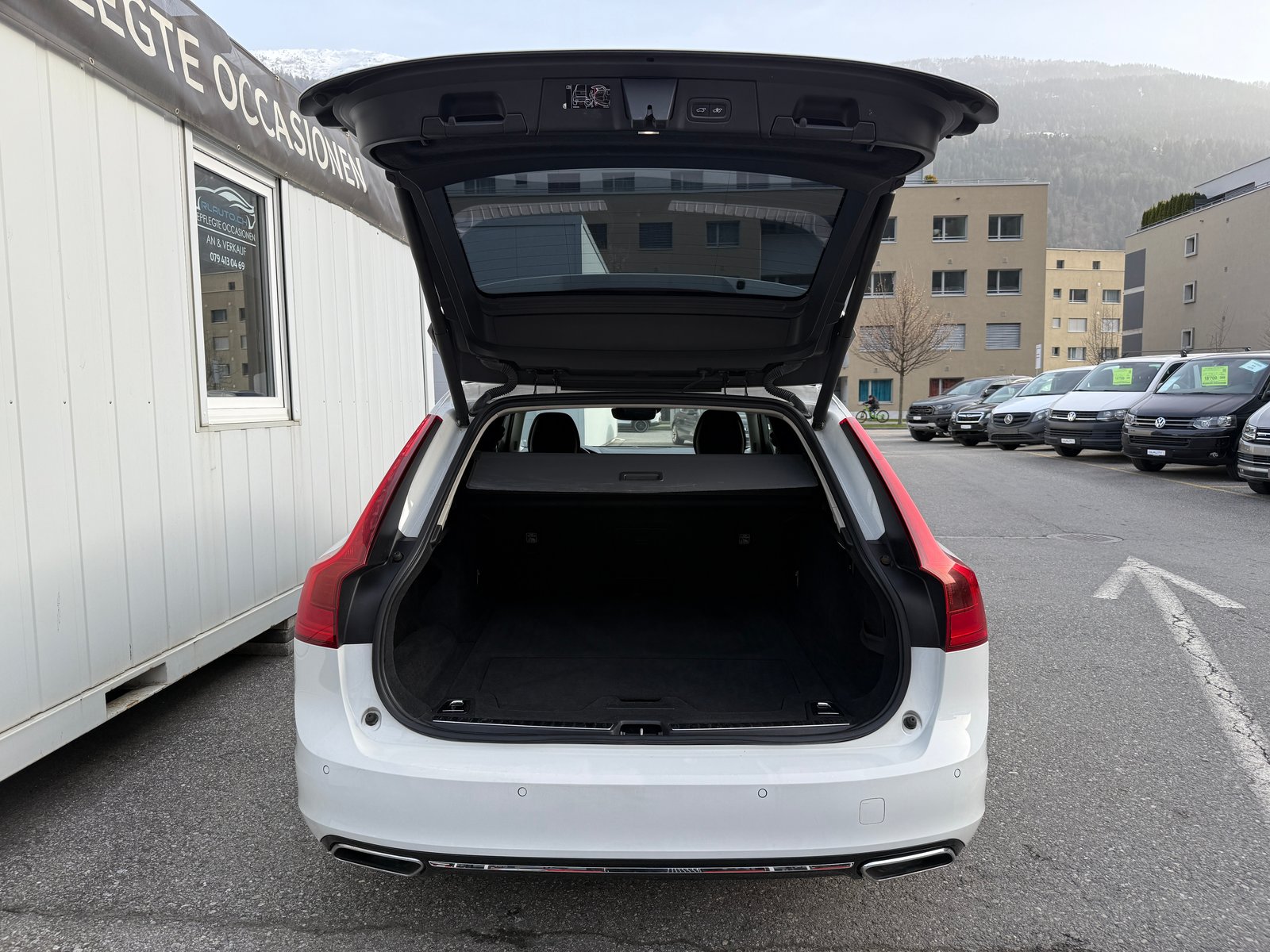 VOLVO V90 D4 Inscription, Diesel, Occasion / Gebraucht, Handschaltung - 6
