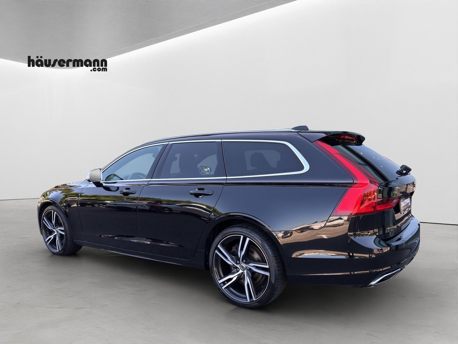 VOLVO V90 2.0 T6 R-Design AWD, Benzin, Occasion / Gebraucht, Automatik - 3